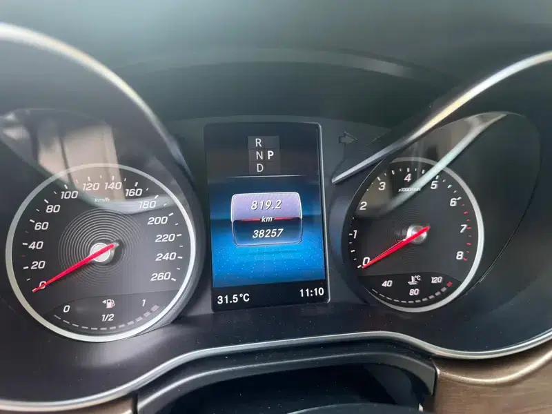 Mercedes-Benz V-Class 2022 V 260 L Long Wheelbase Luxury Edition — миниатюра 11