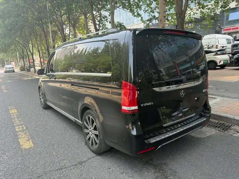 Mercedes-Benz V-Class 2022 V 260 L Long Wheelbase Luxury Edition — миниатюра 4
