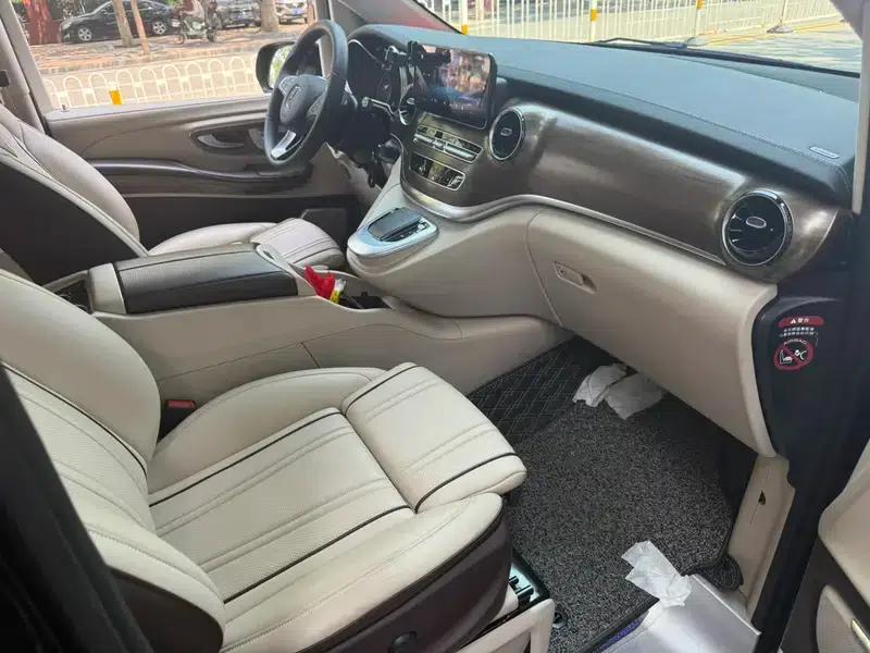 Mercedes-Benz V-Class 2022 V 260 L Long Wheelbase Luxury Edition — миниатюра 8