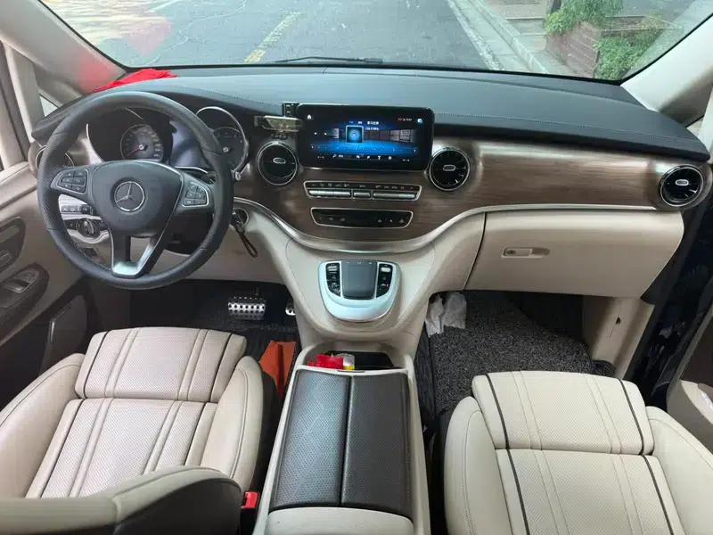 Mercedes-Benz V-Class 2022 V 260 L Long Wheelbase Luxury Edition — миниатюра 10