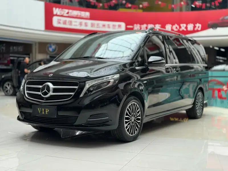 Mercedes-Benz V-Class 2018 V 260 Premium Edition (China V Emission Standard) — миниатюра 1