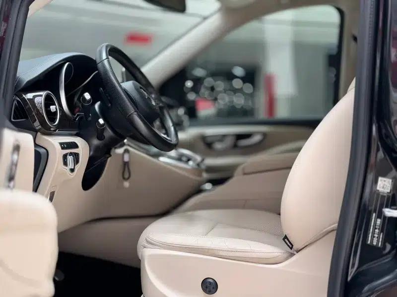 Mercedes-Benz V-Class 2018 V 260 Premium Edition (China V Emission Standard) — миниатюра 8