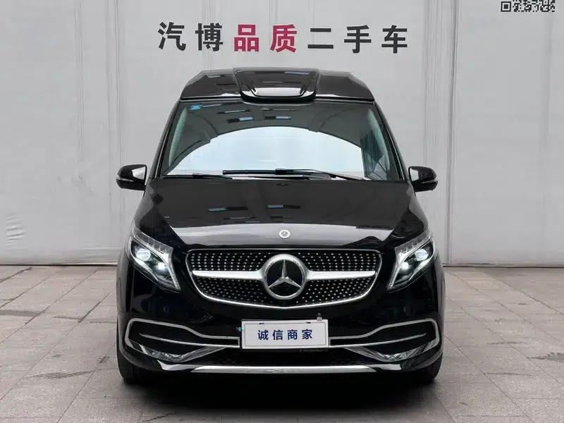 Mercedes-Benz V-Class 2021 V 260 L Long Wheelbase Premium Edition — миниатюра 2