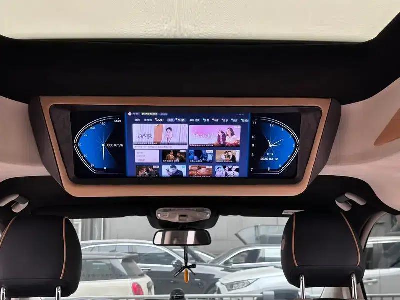 Mercedes-Benz V-Class 2021 V 260 L Long Wheelbase Premium Edition — миниатюра 5