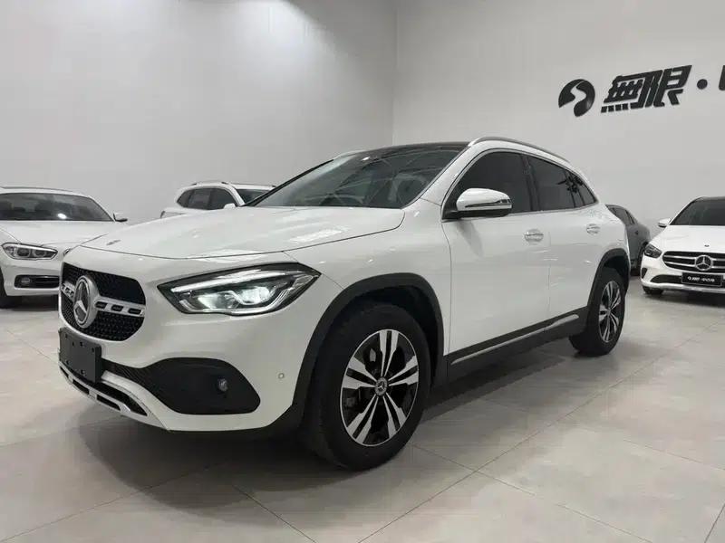 Mercedes-Benz GLA 2022 Facelift GLA 200 — миниатюра 1