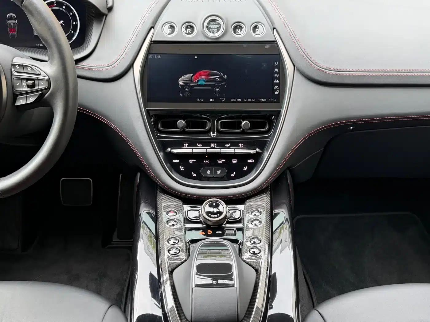 Aston Martin DBX 2023 4.0T V8 707 — миниатюра 18