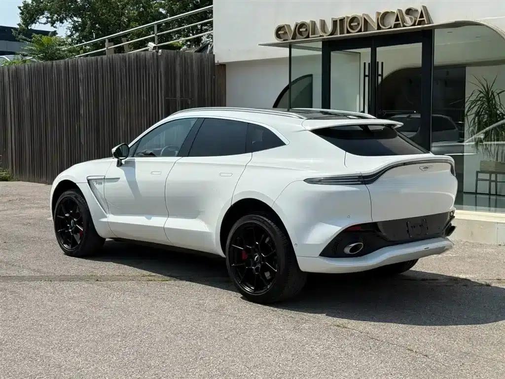 Aston Martin DBX 2020 4.0T V8 1913 First Edition Limited Edition — миниатюра 12