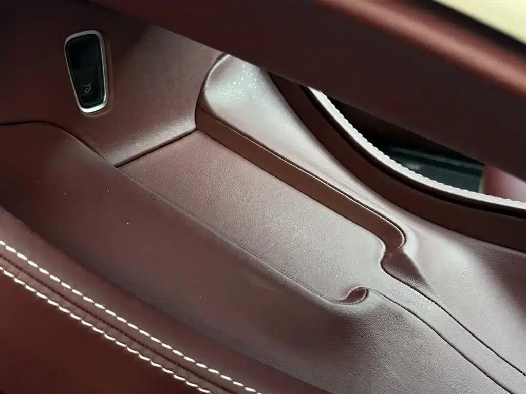 Aston Martin DBX 2020 4.0T V8 1913 First Edition Limited Edition — миниатюра 31