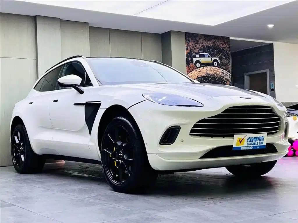 Aston Martin DBX 2020 4.0T V8 1913 First Edition Limited Edition — миниатюра 3