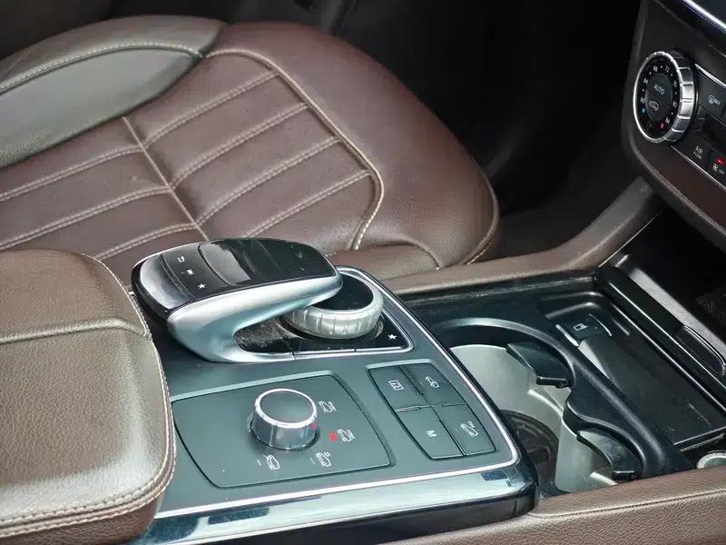 Mercedes-Benz GLS 2018 3.0T Automatic 4WD 7-Seater (Parallel Import) — миниатюра 14