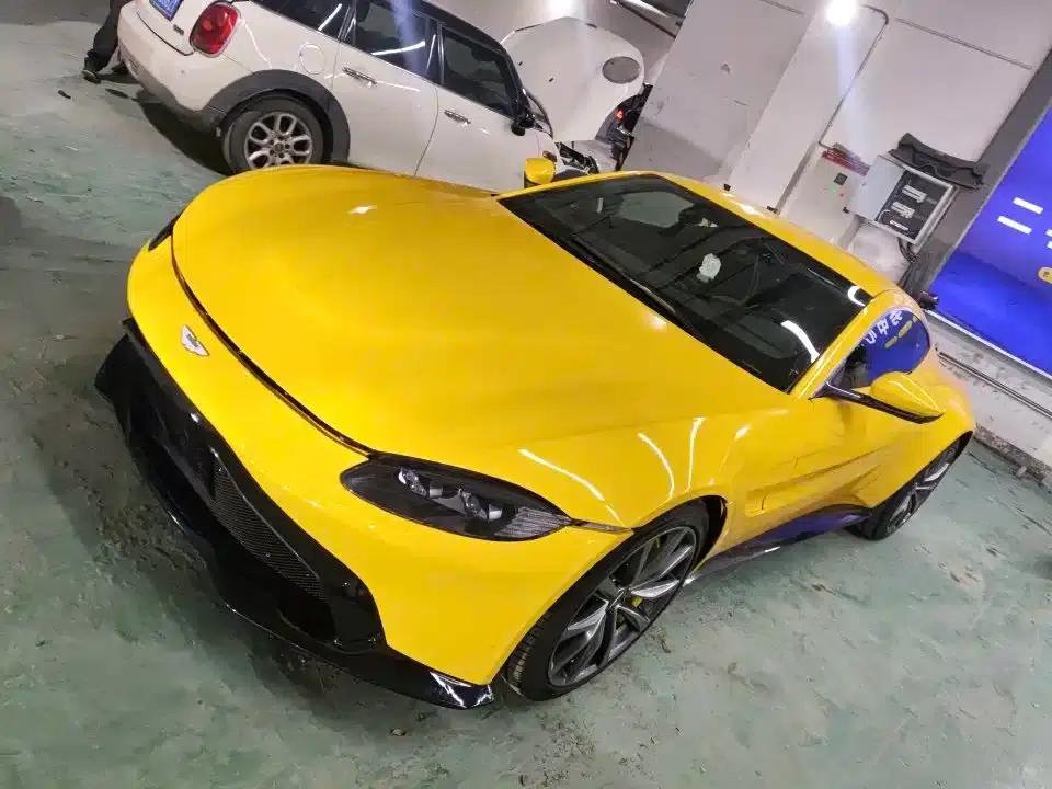 2018 V8 Vantage 4.0T V8 Coupe — миниатюра 2