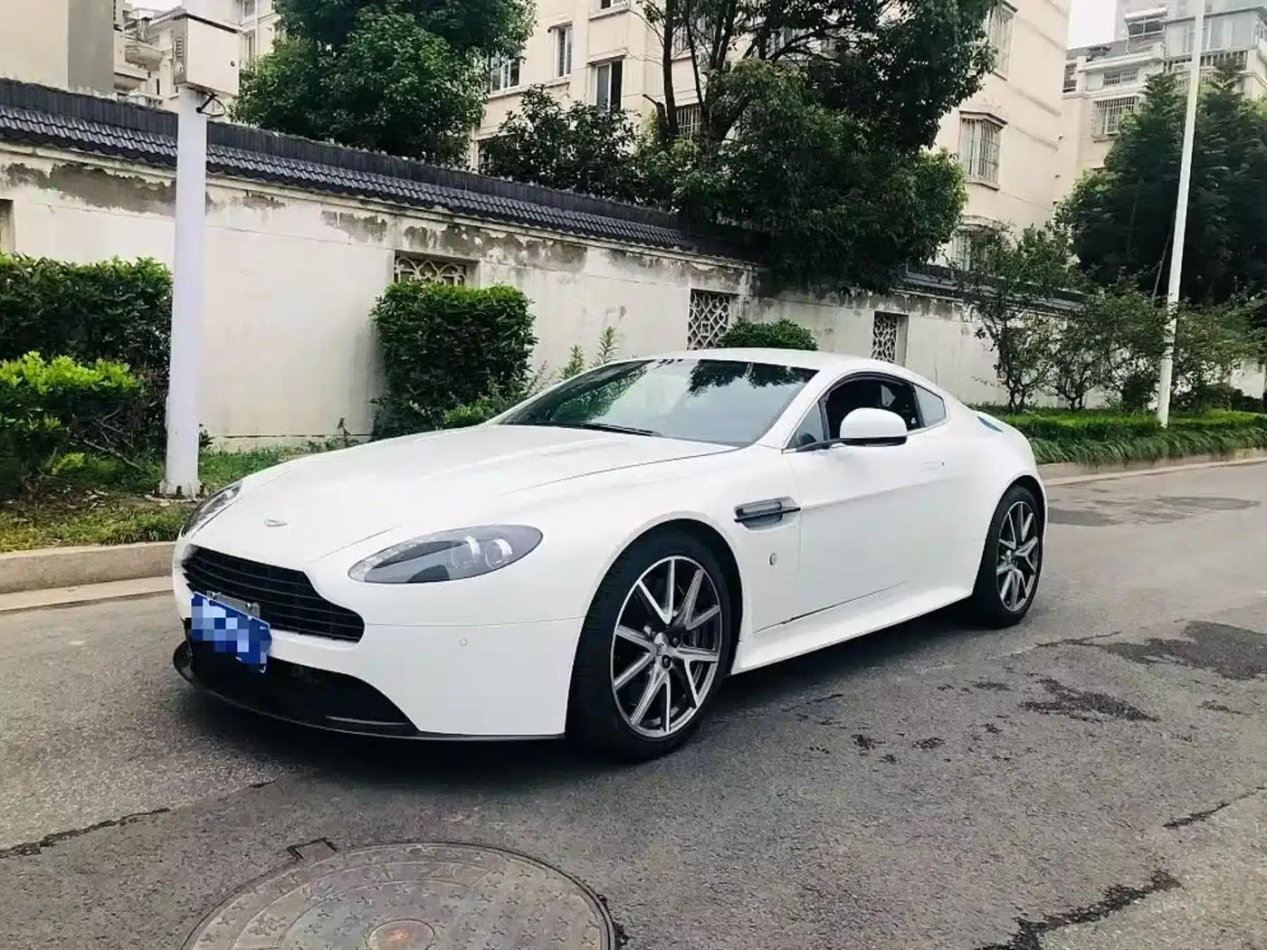 2012 V8 Vantage 4.7L S Coupe — миниатюра 1