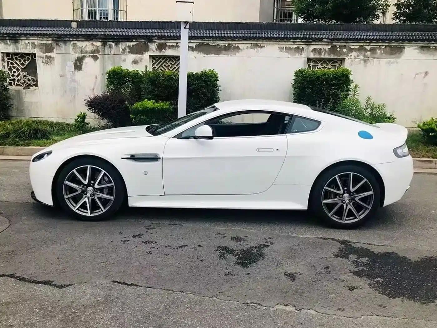 2012 V8 Vantage 4.7L S Coupe — миниатюра 2