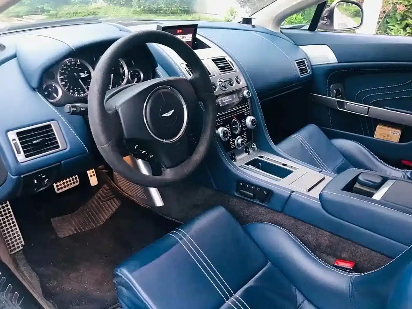 2012 V8 Vantage 4.7L S Coupe — миниатюра 4