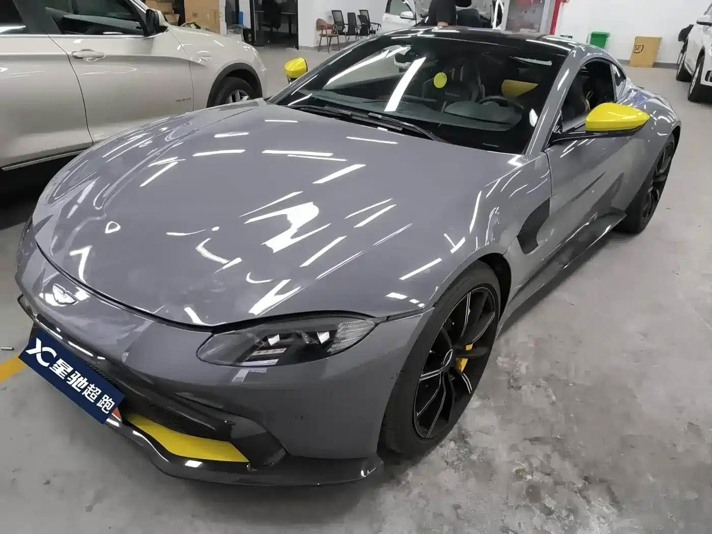 2018 V8 Vantage 4.0T V8 Coupe — миниатюра 1