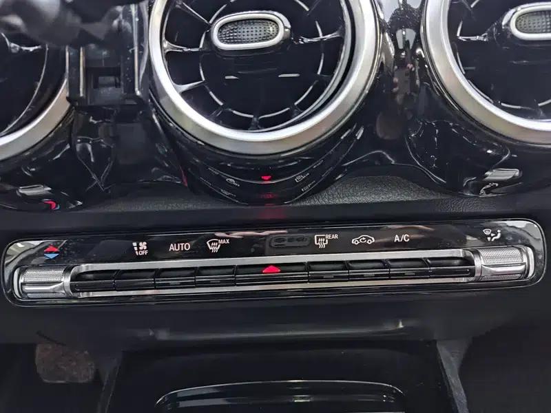 2020 Mercedes-Benz GLB 180 Fashion Edition — миниатюра 14