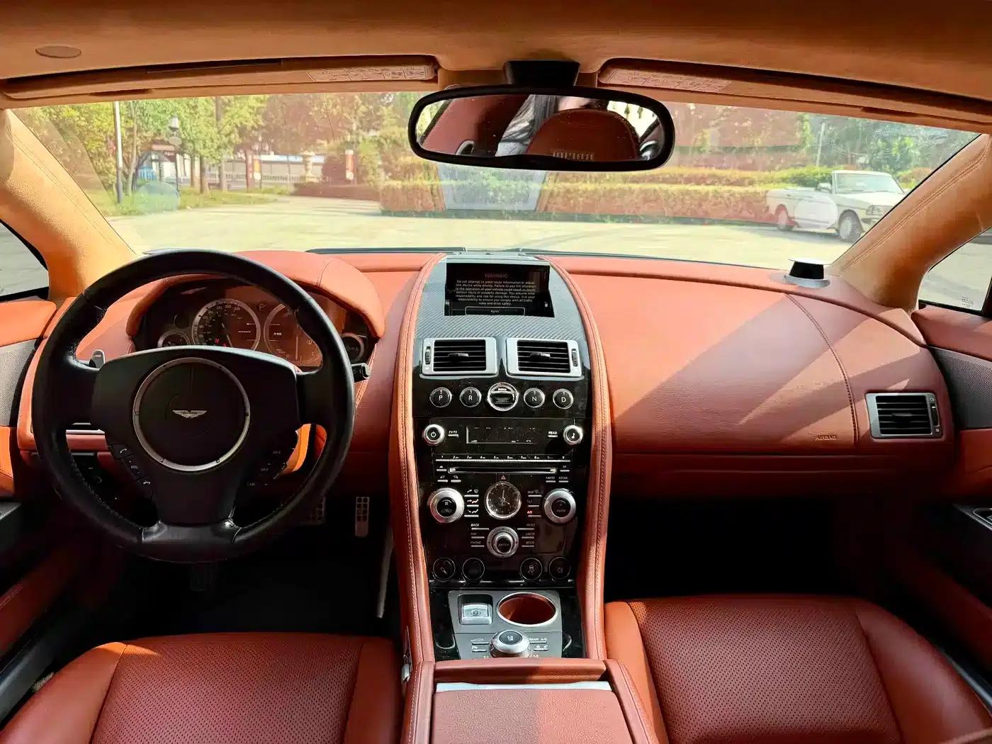 2010 Rapide 6.0L — миниатюра 10