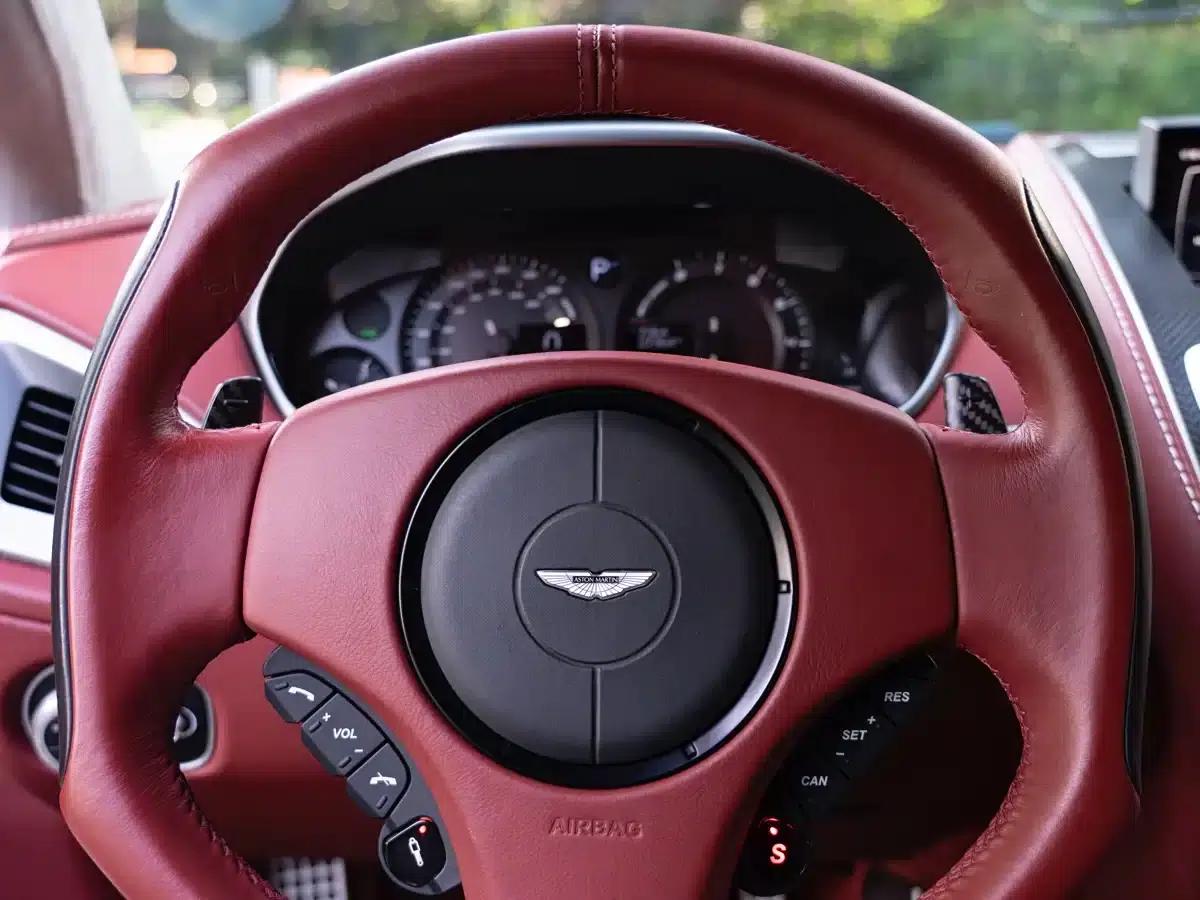 2014 Vanquish 6.0L Centennial Edition — миниатюра 12