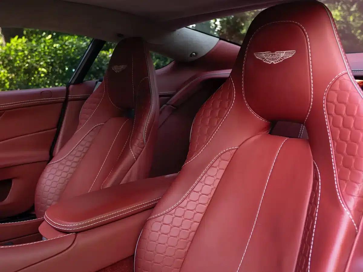 2014 Vanquish 6.0L Centennial Edition — миниатюра 13