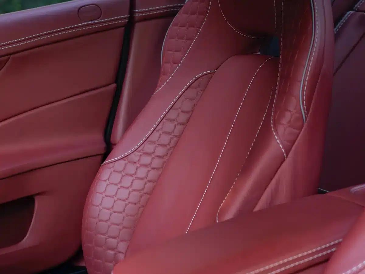 2014 Vanquish 6.0L Centennial Edition — миниатюра 14