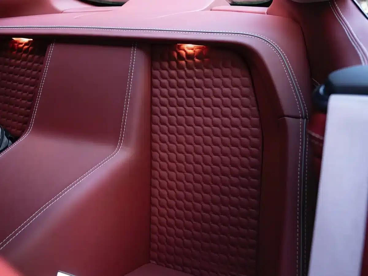 2014 Vanquish 6.0L Centennial Edition — миниатюра 15