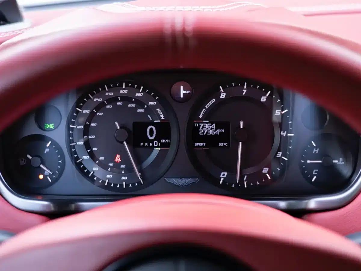 2014 Vanquish 6.0L Centennial Edition — миниатюра 17