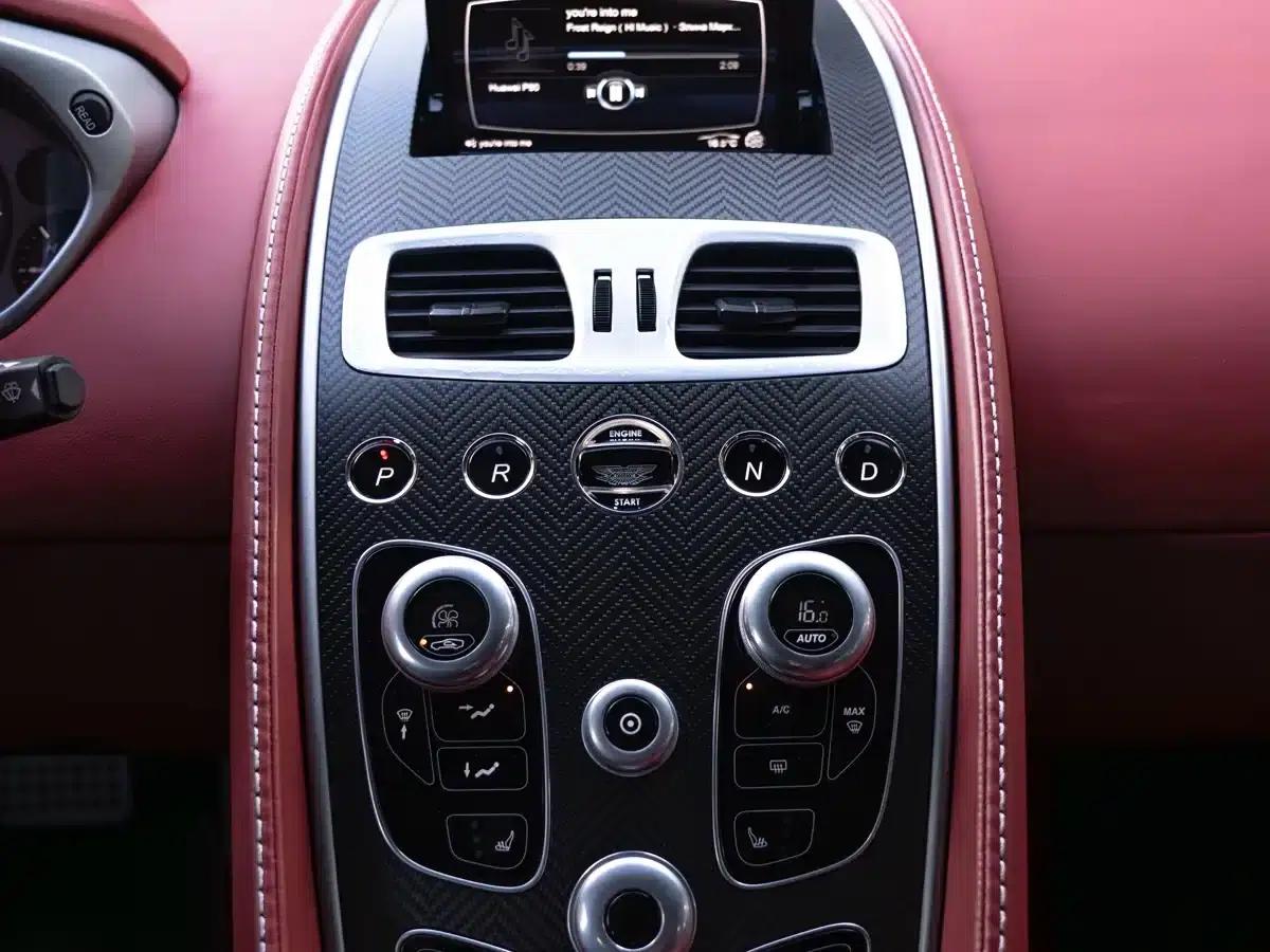 2014 Vanquish 6.0L Centennial Edition — миниатюра 18