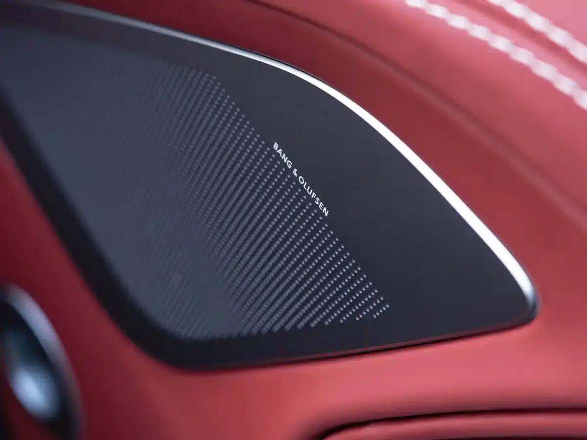 2014 Vanquish 6.0L Centennial Edition — миниатюра 24