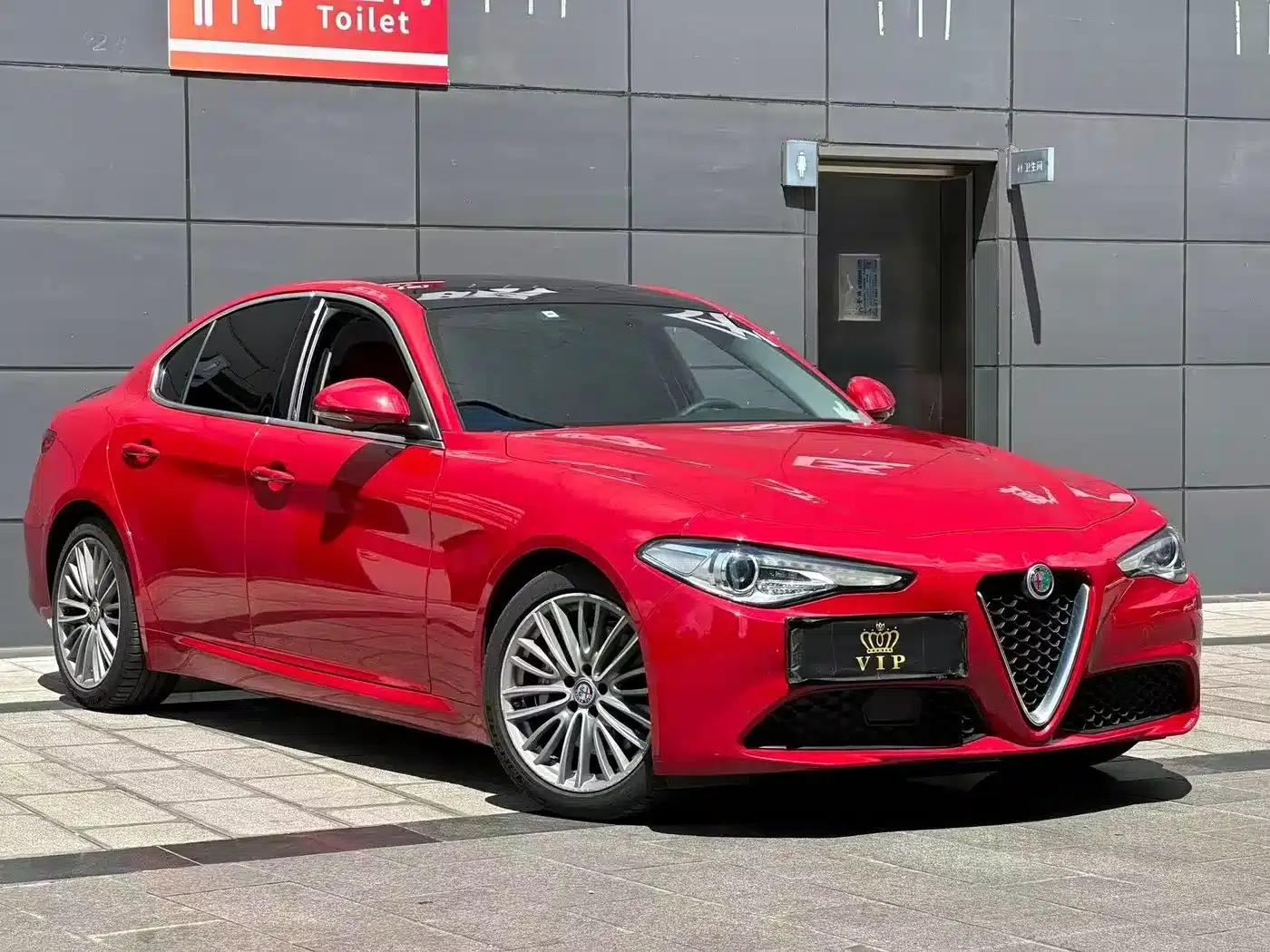 Giulia Juliet 2017 2.0T 280HP Luxury Edition — миниатюра 3