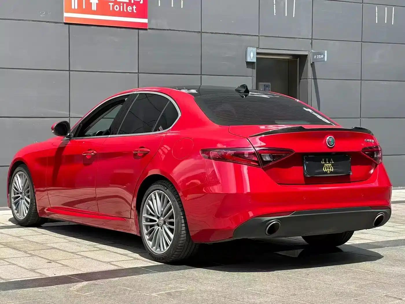 Giulia Juliet 2017 2.0T 280HP Luxury Edition — миниатюра 7