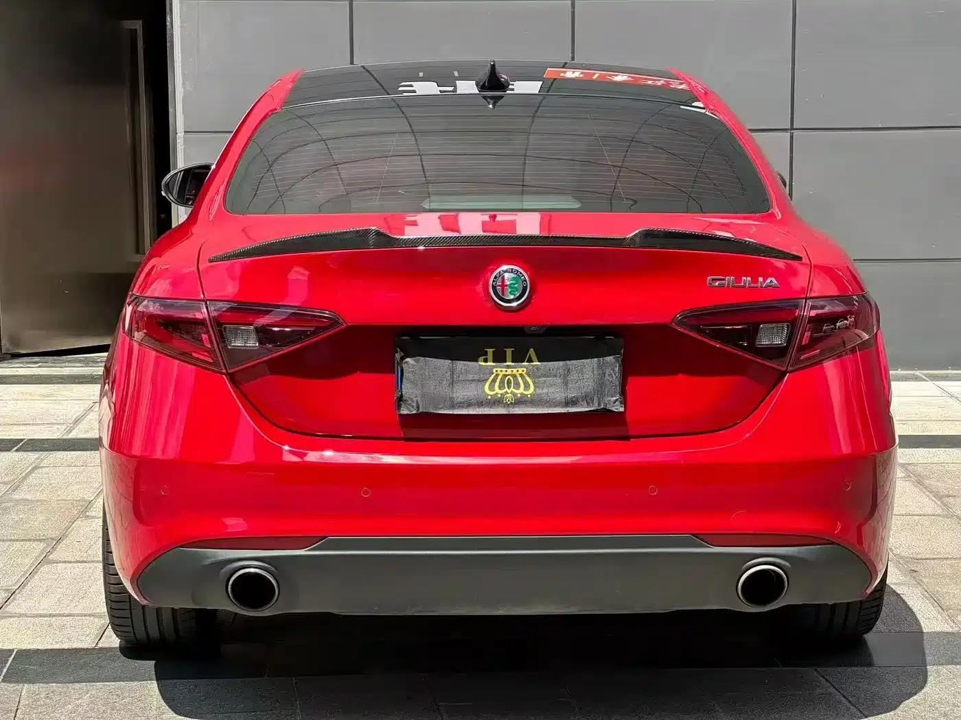 Giulia Juliet 2017 2.0T 280HP Luxury Edition — миниатюра 8