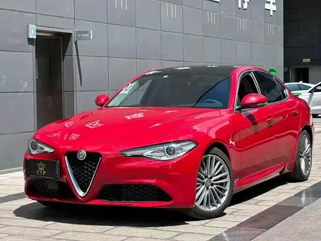 Giulia Juliet 2017 2.0T 280HP Luxury Edition