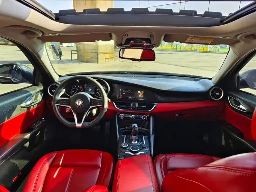 Giulia Juliet 2020 2.0T 280HP Luxury Edition — миниатюра 6