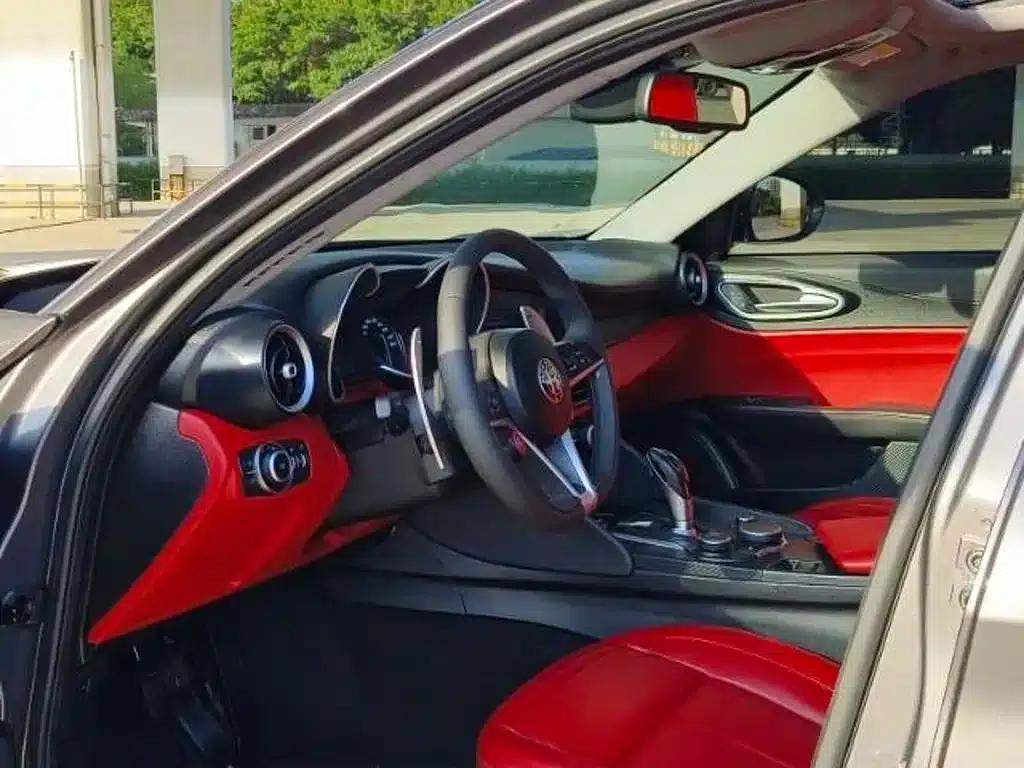 Giulia Juliet 2020 2.0T 280HP Luxury Edition — миниатюра 7