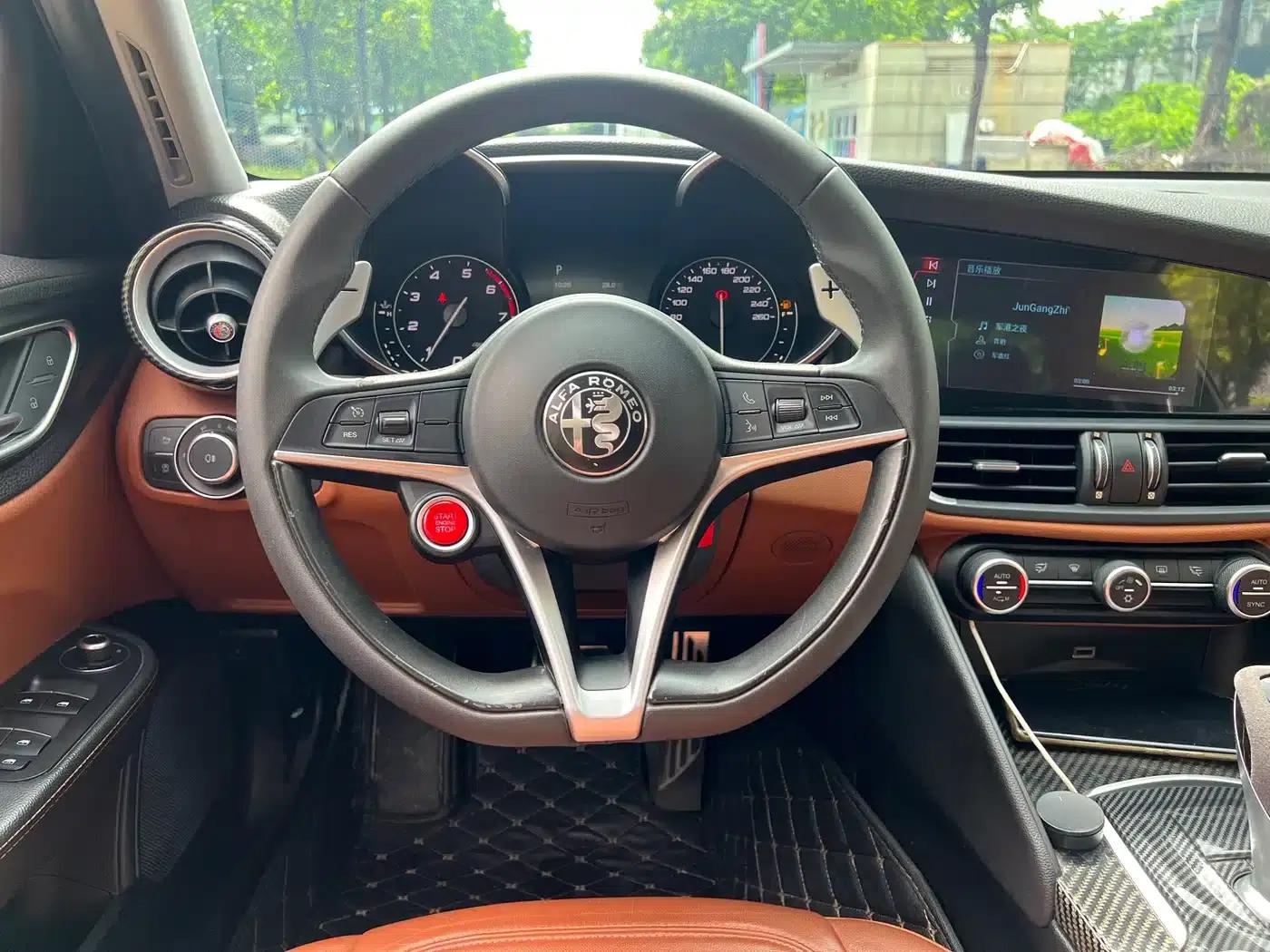 Giulia Juliet 2017 2.0T 200HP Elite Edition — миниатюра 4