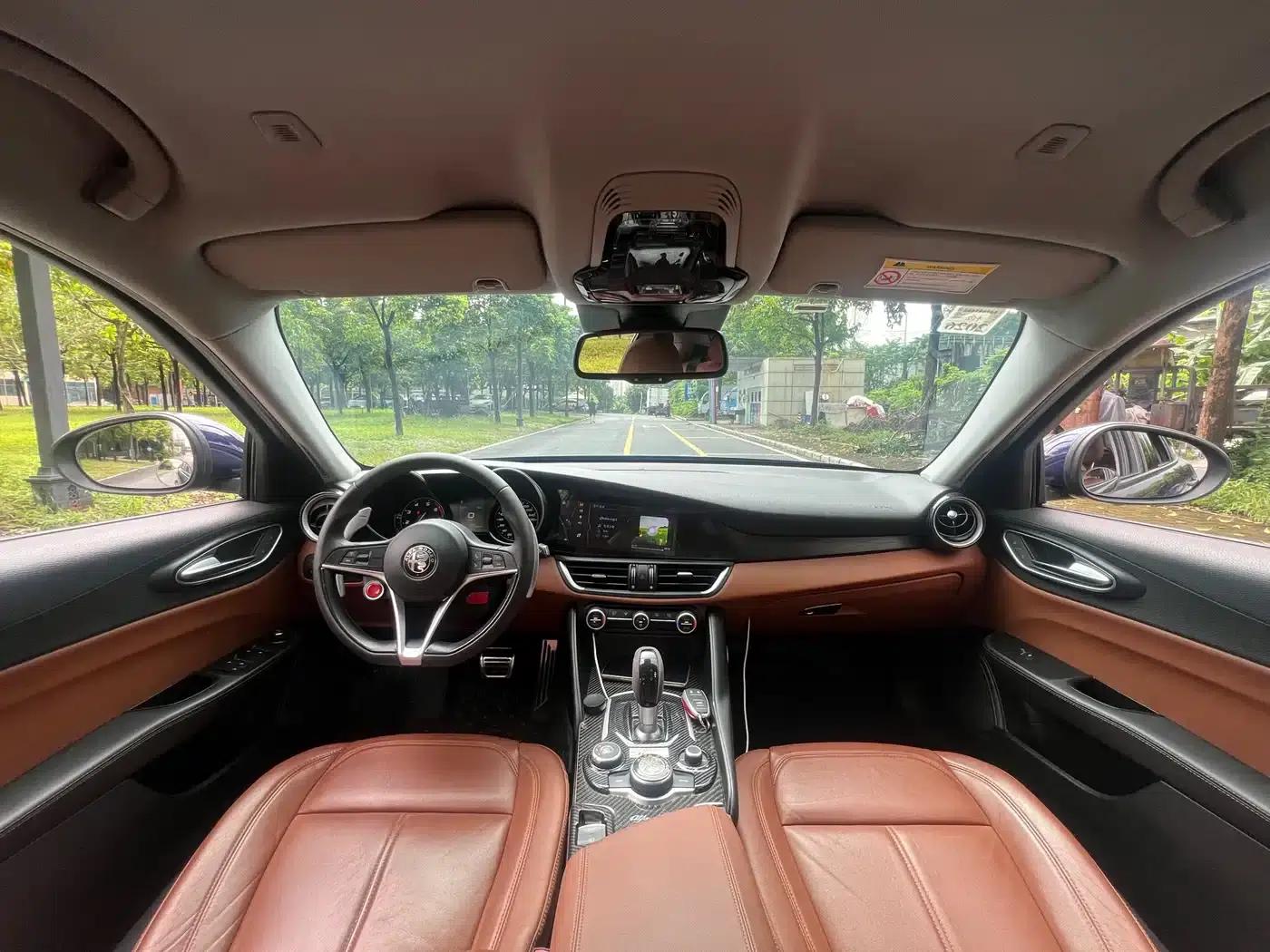 Giulia Juliet 2017 2.0T 200HP Elite Edition — миниатюра 5