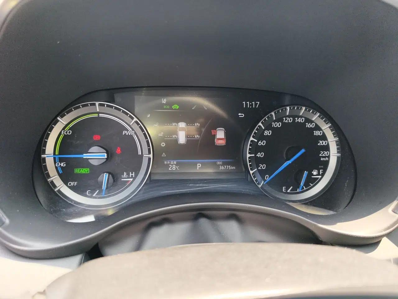 Toyota Crown Kluger 2023 2.5L HEV Four-Wheel Drive Luxury Edition — миниатюра 11