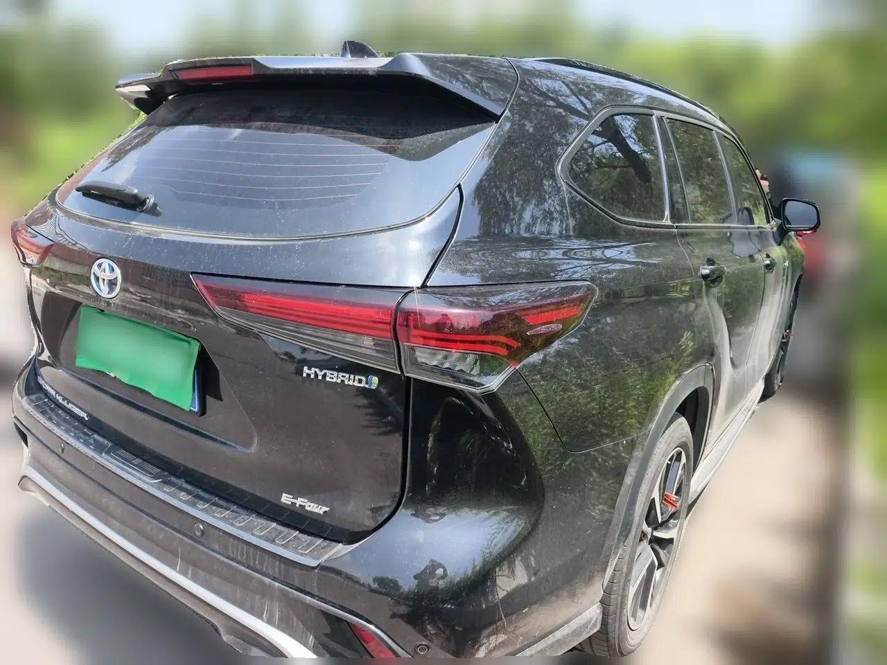 Toyota Crown Kluger 2023 2.5L HEV Four-Wheel Drive Luxury Edition — миниатюра 6