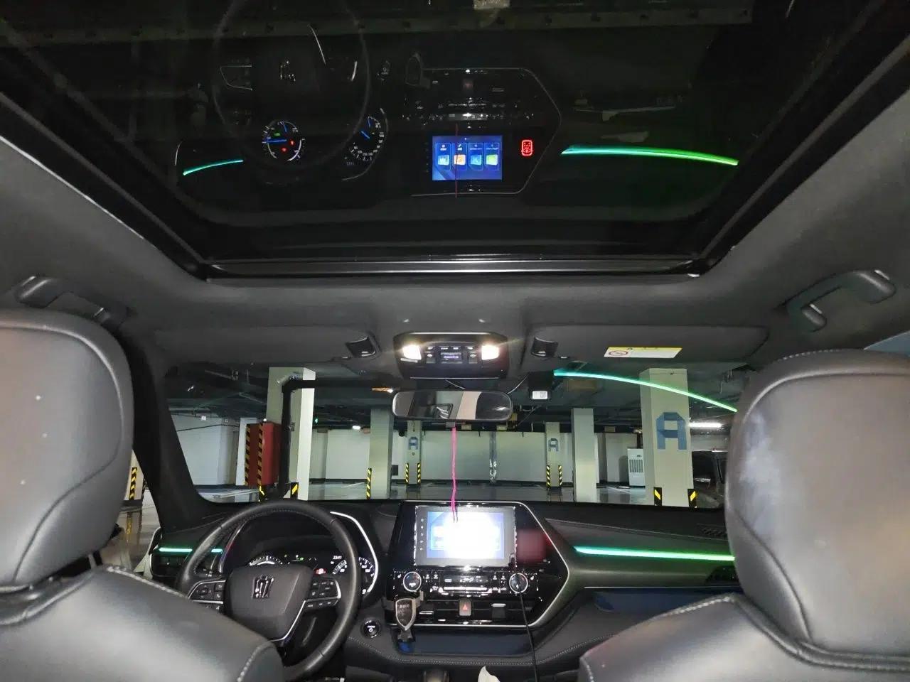 Toyota Crown Kluger 2023 2.5L HEV Four-Wheel Drive Luxury Edition — миниатюра 15