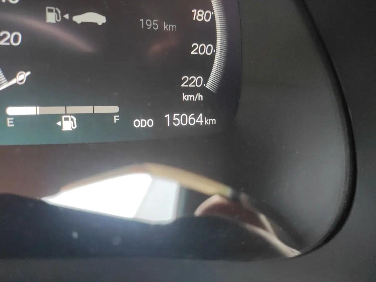 Toyota Crown Kluger 2024 2.5L HEV Four-Wheel Drive Premium Edition — миниатюра 12