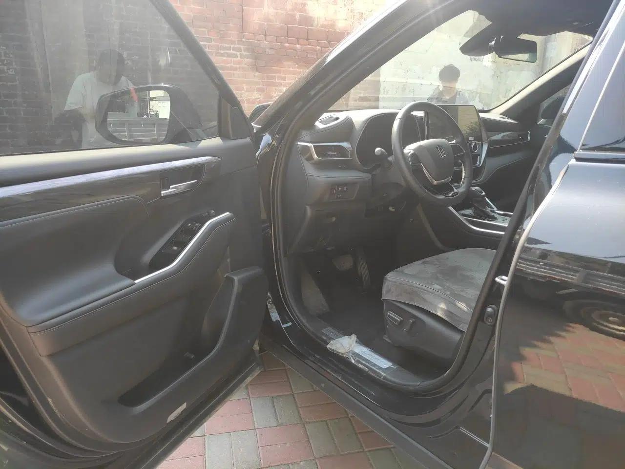 Toyota Crown Kluger 2024 2.5L HEV Four-Wheel Drive Premium Edition — миниатюра 16