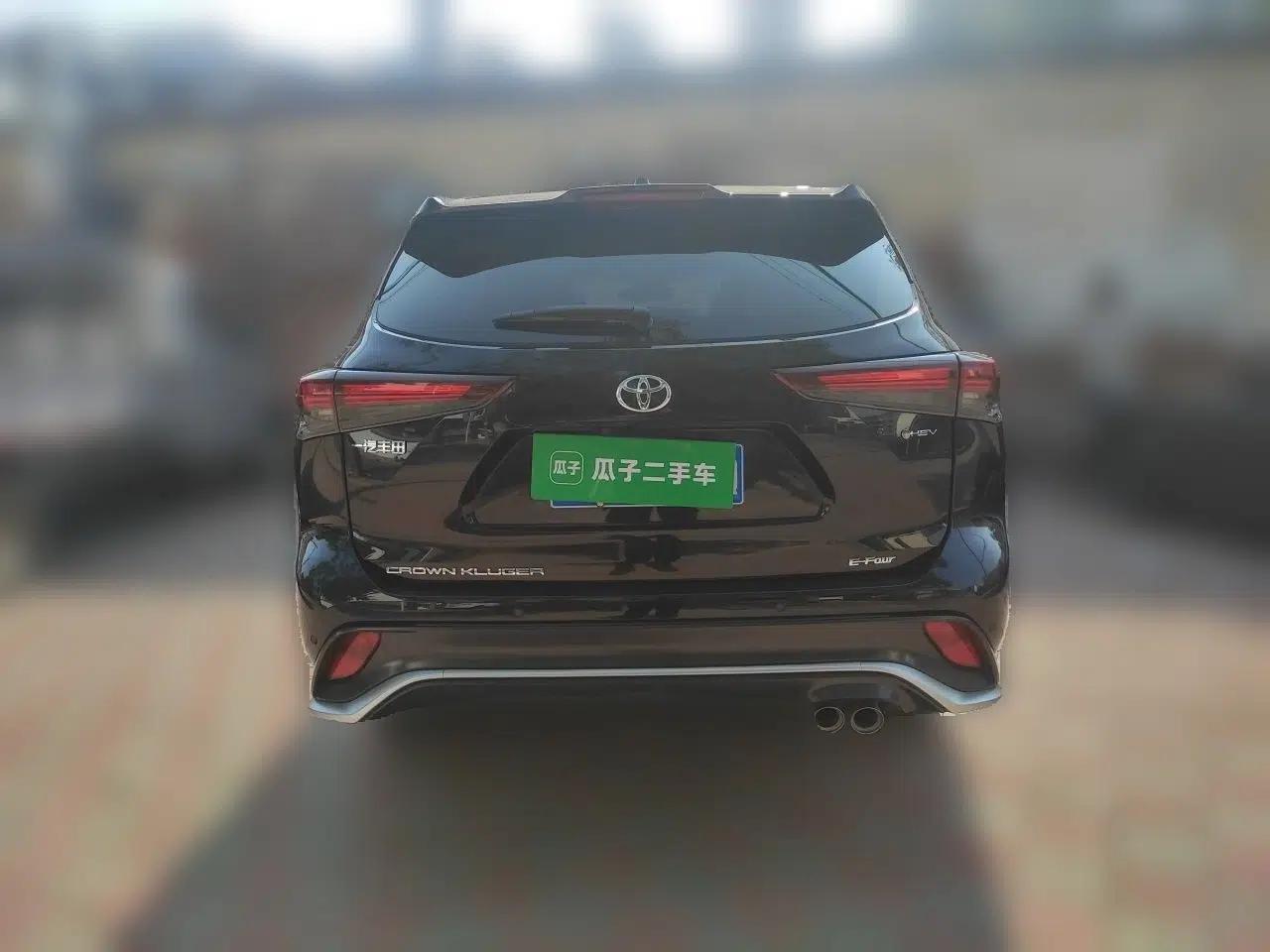 Toyota Crown Kluger 2024 2.5L HEV Four-Wheel Drive Premium Edition — миниатюра 5