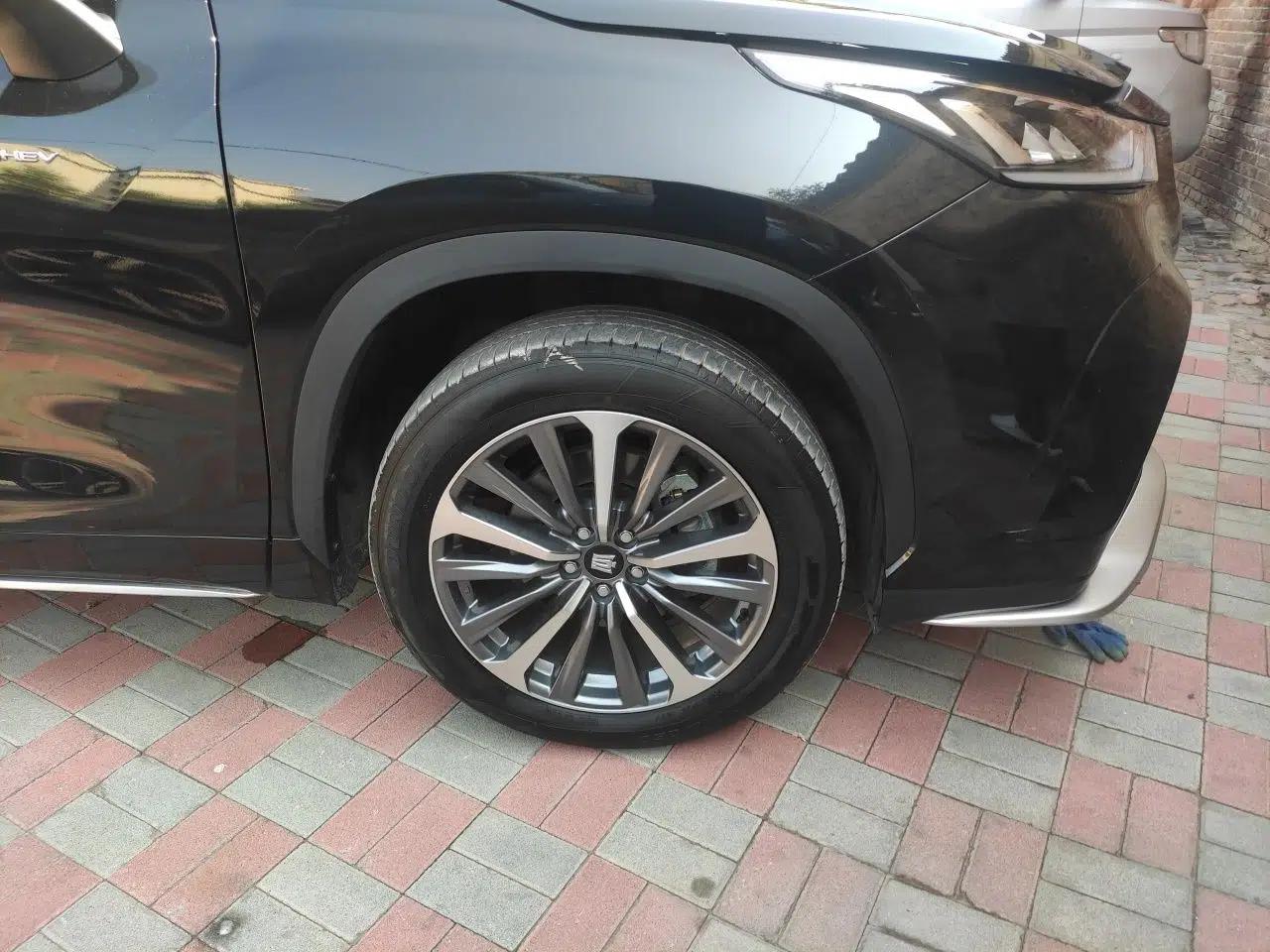 Toyota Crown Kluger 2024 2.5L HEV Four-Wheel Drive Premium Edition — миниатюра 8