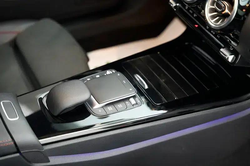 Mercedes-Benz CLA (Imported) 2021 CLA 200 Five-Door Shooting Brake — миниатюра 13