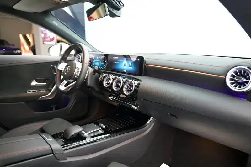Mercedes-Benz CLA (Imported) 2021 CLA 200 Five-Door Shooting Brake — миниатюра 20