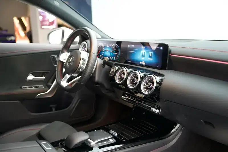 Mercedes-Benz CLA (Imported) 2021 CLA 200 Five-Door Shooting Brake — миниатюра 22