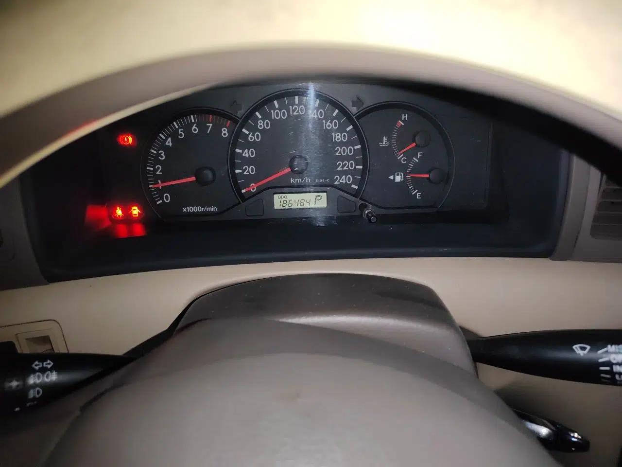 Toyota Corolla EX 2010 1.6L Automatic Luxury Edition — миниатюра 11