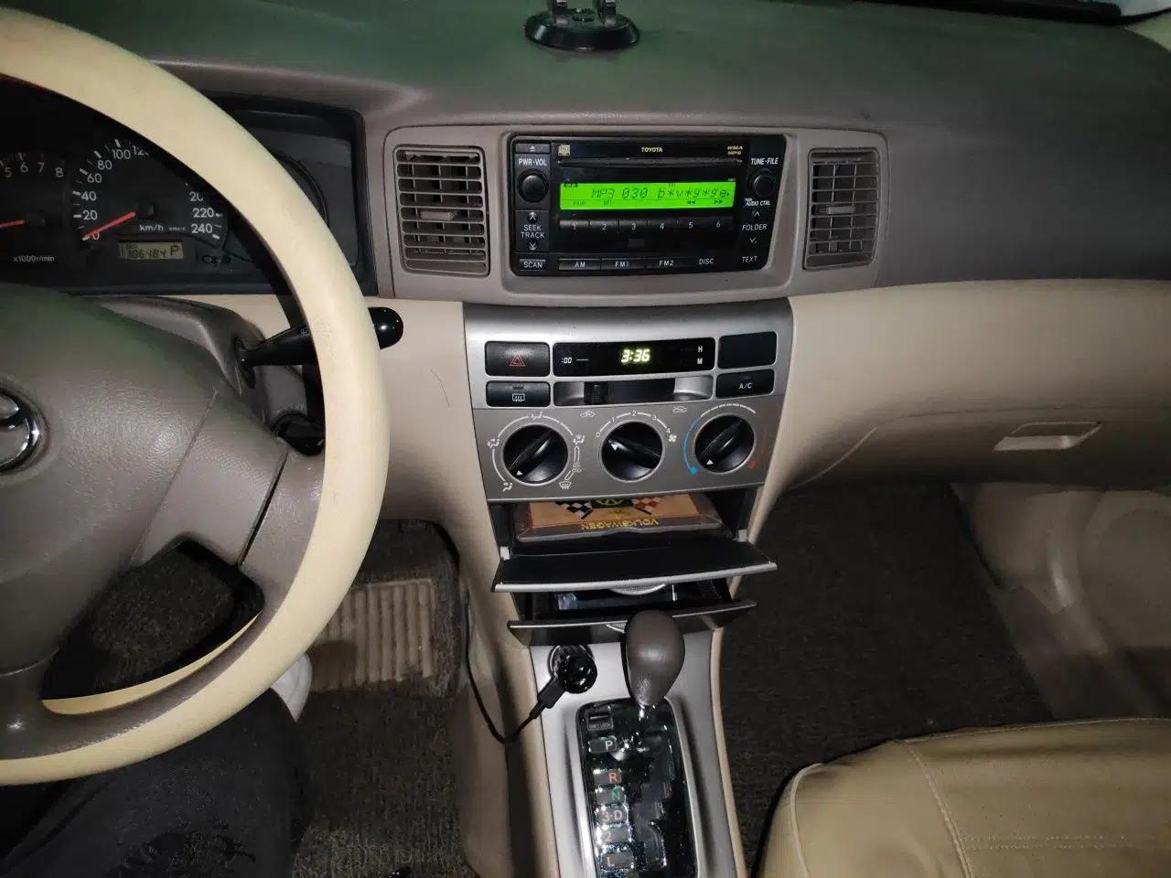 Toyota Corolla EX 2010 1.6L Automatic Luxury Edition — миниатюра 13