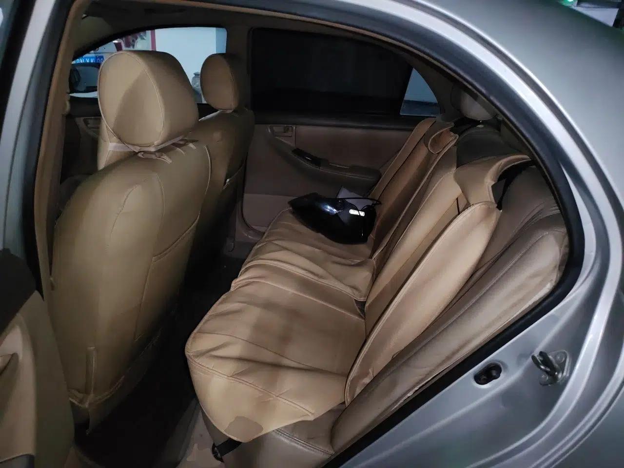 Toyota Corolla EX 2010 1.6L Automatic Luxury Edition — миниатюра 17