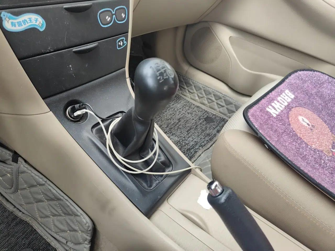 Toyota Corolla EX 2013 1.6L Manual Value Edition — миниатюра 14